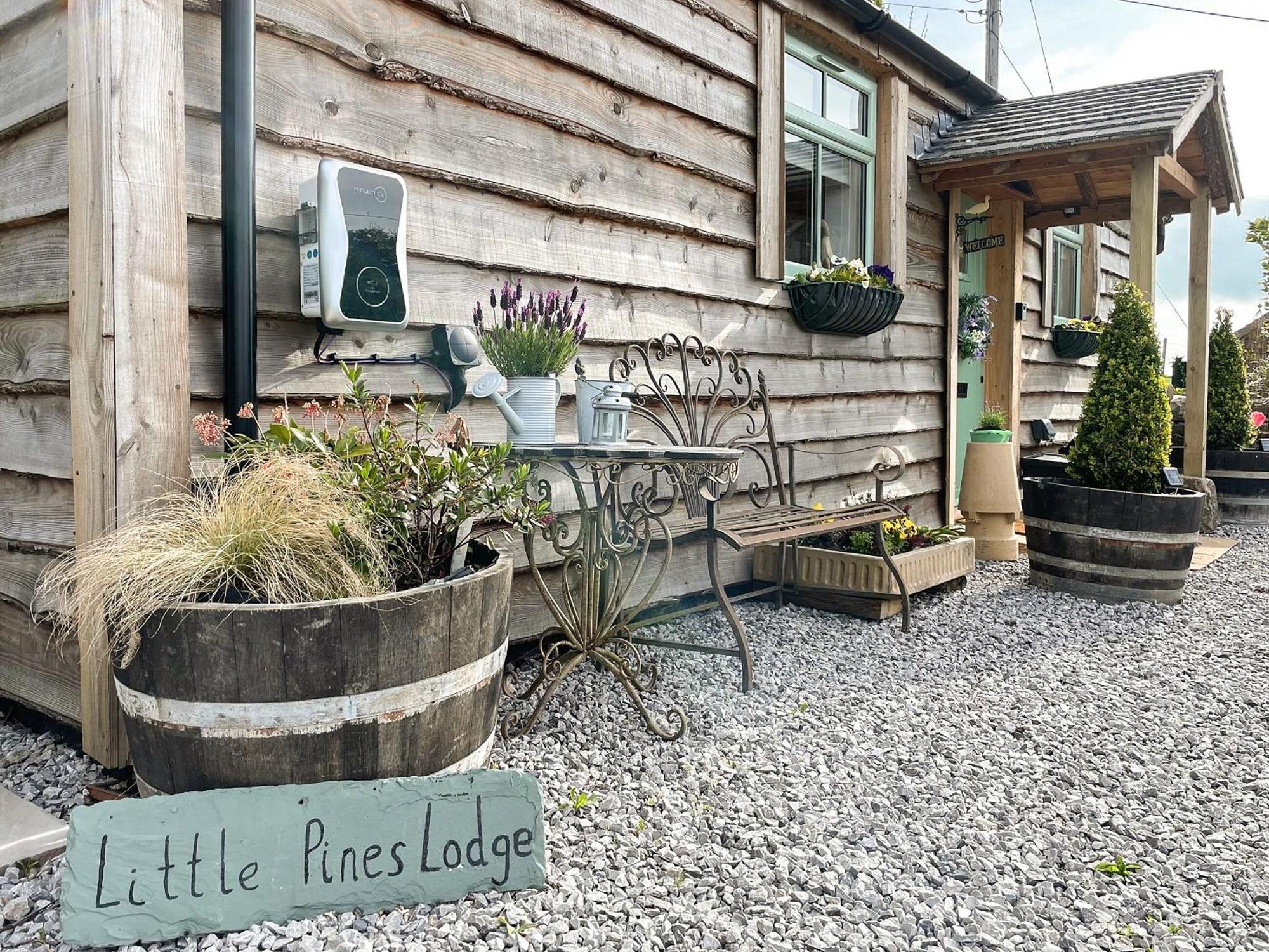 Little Pines Lodge Rushton Spencer Екстериор снимка